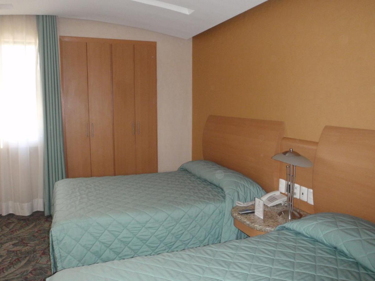 Hotel Plaza Las Fuentes San Juan San Juan Cuautlancingo الغرفة الصورة